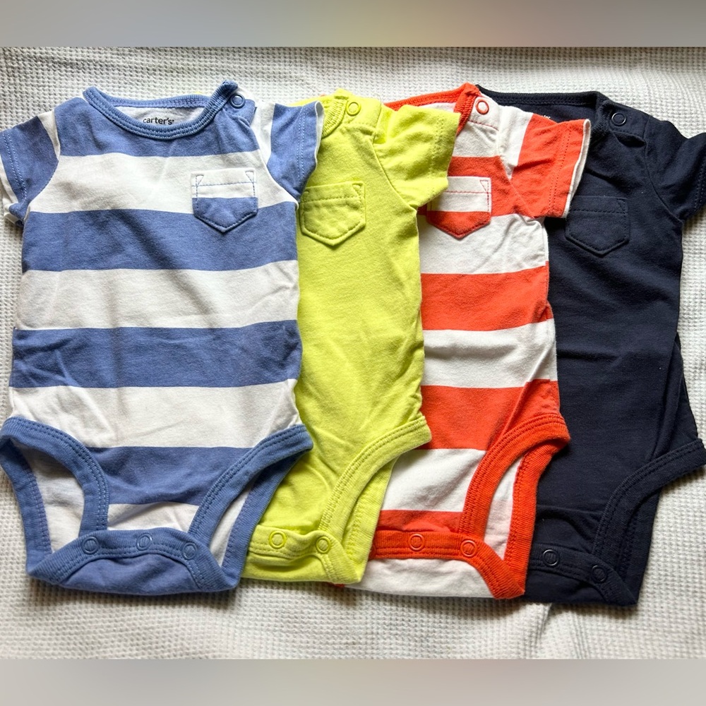 Carter’s Newborn onsie set